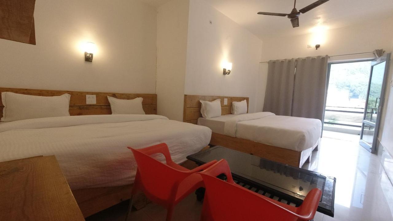 H7 Stay On The Ganges, Yoga & Spa Resort, Rishikesh Luaran gambar