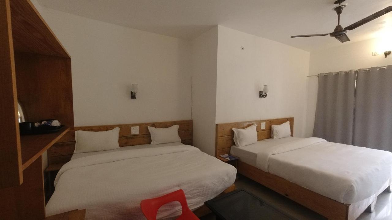 H7 Stay On The Ganges, Yoga & Spa Resort, Rishikesh Luaran gambar