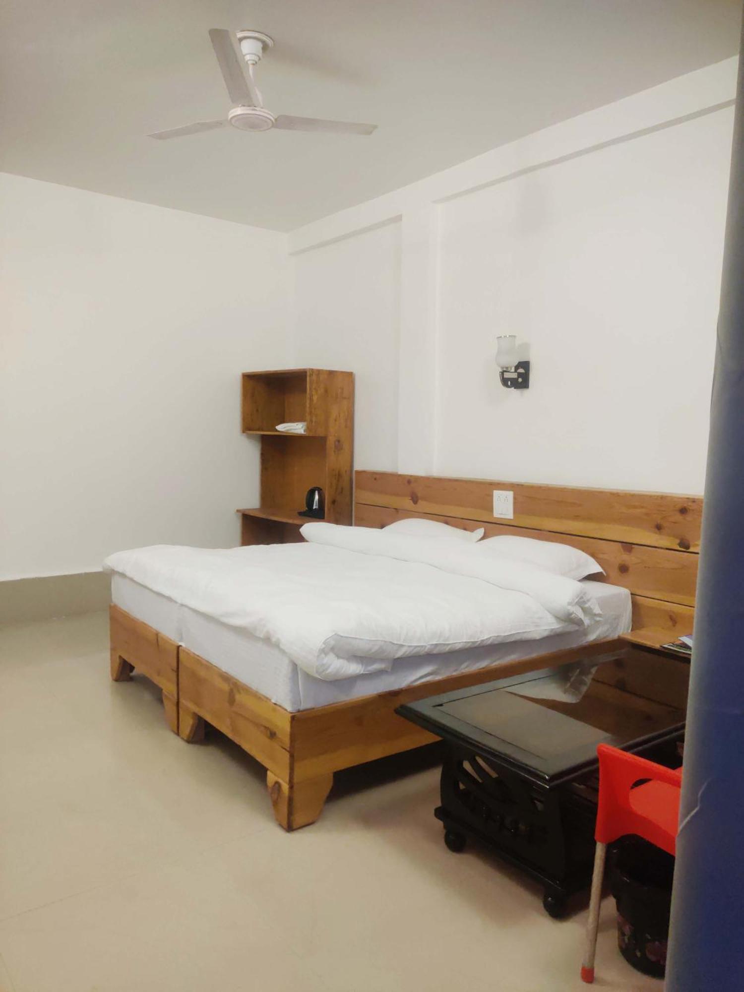 H7 Stay On The Ganges, Yoga & Spa Resort, Rishikesh Luaran gambar